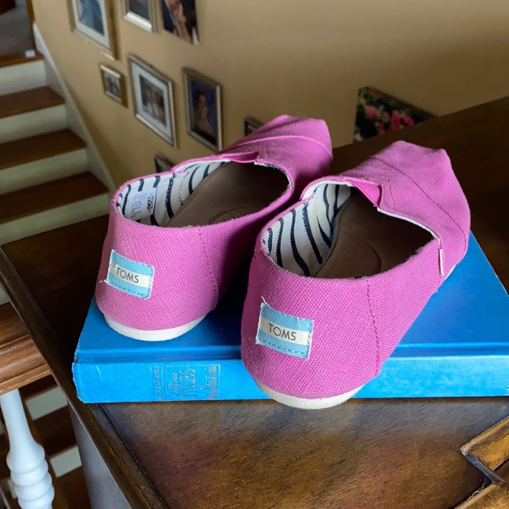 Toms